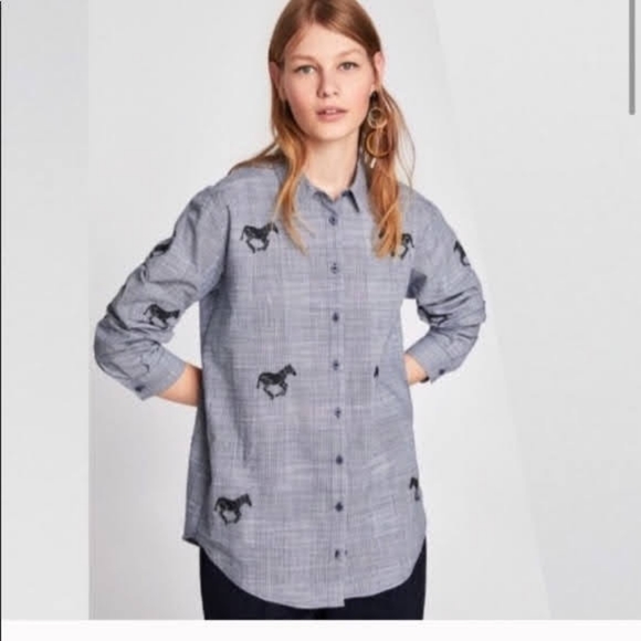 ZARA (XL) Embroidered Horses Button-Down - Picture 2 of 6